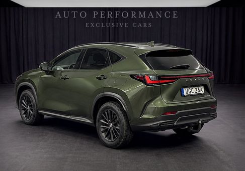Lexus NX, 2025