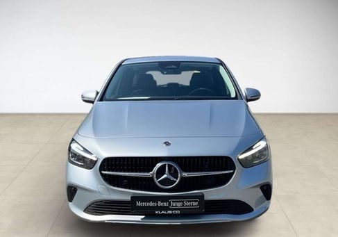 Mercedes-Benz B 180, 2024