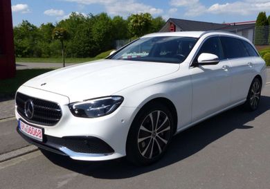 Mercedes-Benz E 300, 2022