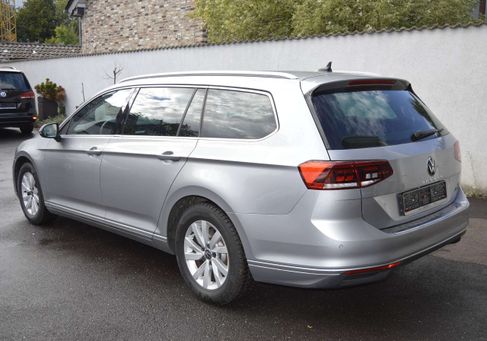 Volkswagen Passat Variant, 2023 3
