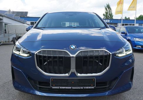 BMW 216, 2023
