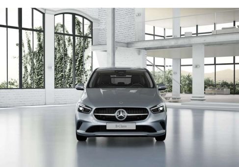 Mercedes-Benz B 180, 2025 2