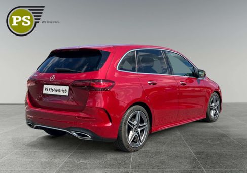 Mercedes-Benz B 200, 2023