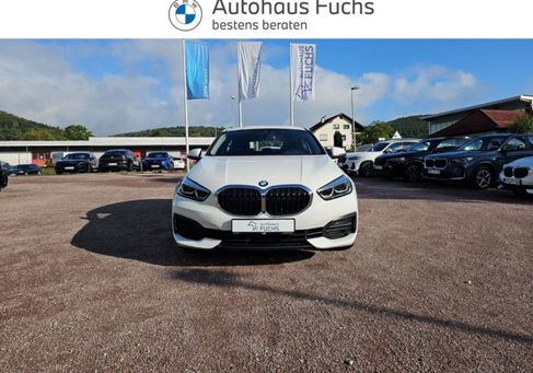 BMW 118, 2023