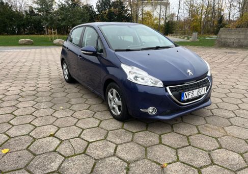 Peugeot 208, 2012