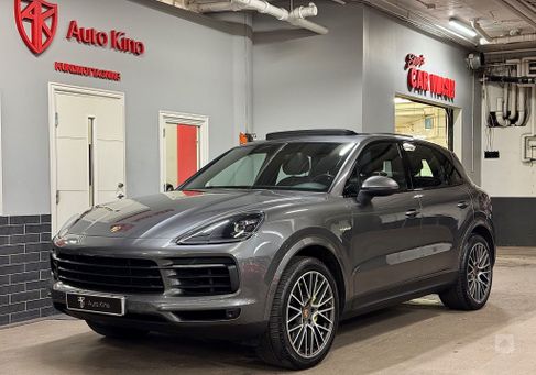 Porsche Cayenne, 2020