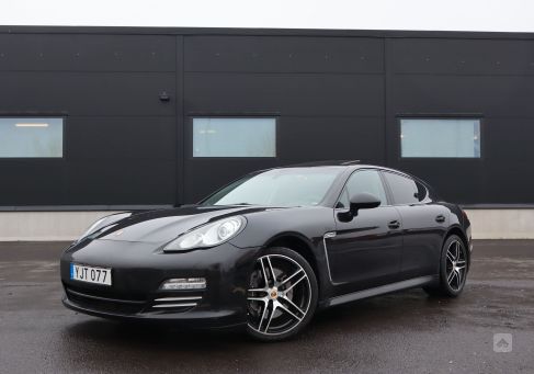 Porsche Panamera, 2011