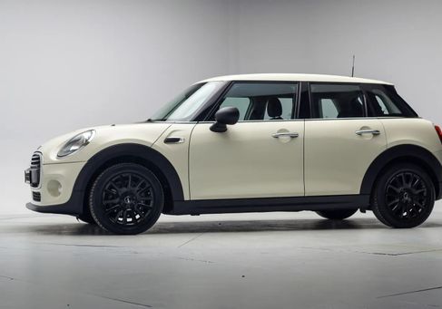 MINI ONE, 2017