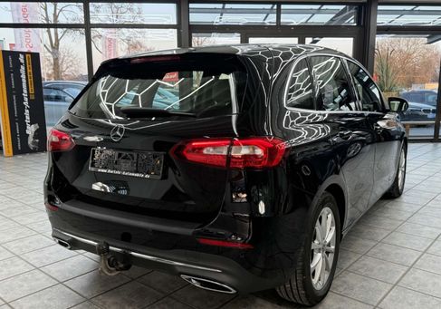 Mercedes-Benz B 180, 2019