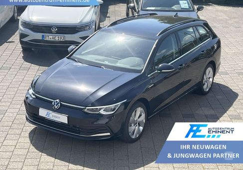 Volkswagen Golf, 2023