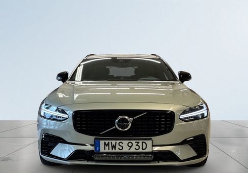 Volvo V90, 2021