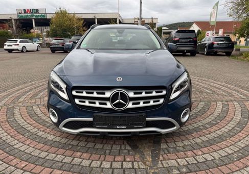 Mercedes-Benz GLA 200, 2019 3