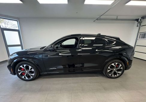 Ford Mustang Mach-E, 2022