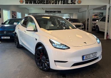 Tesla Model Y, 2024