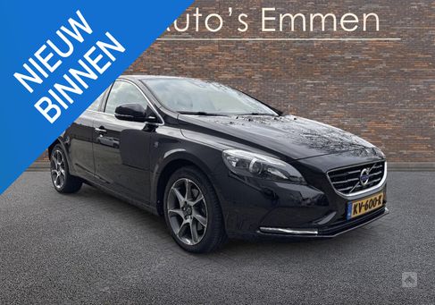 Volvo V40, 2016