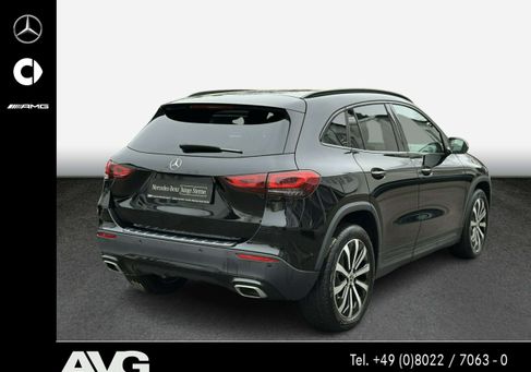 Mercedes-Benz GLA 220, 2022