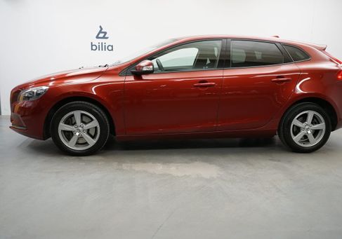 Volvo V40, 2018
