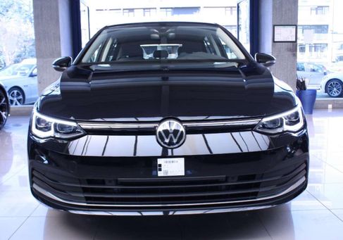Volkswagen Golf, 2021