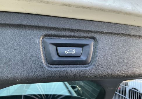 BMW 330, 2022