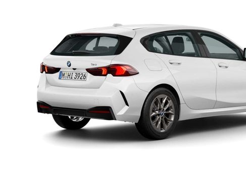 BMW 120, 2025
