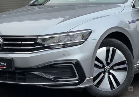 Volkswagen Passat Variant, 2021