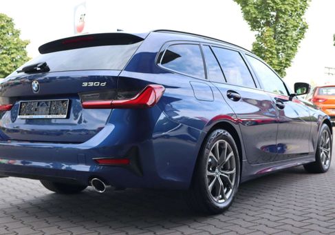 BMW 330, 2020