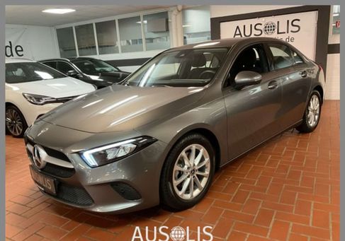 Mercedes-Benz A 180, 2022