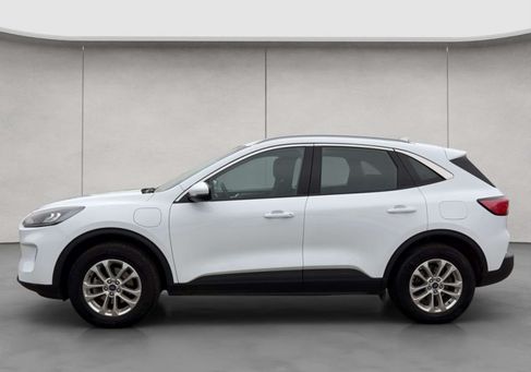 Ford Kuga, 2022