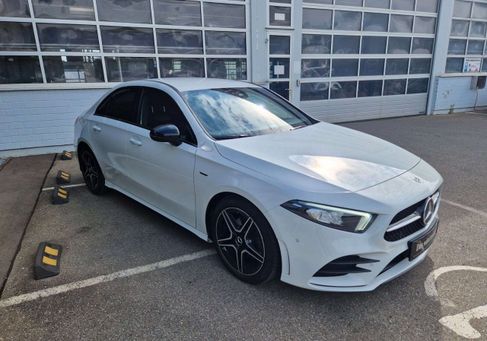 Mercedes-Benz A 200, 2022