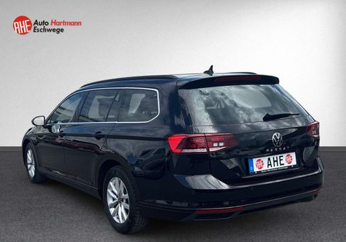 Volkswagen Passat Variant, 2023 3