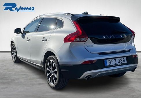Volvo V40 Cross Country, 2019