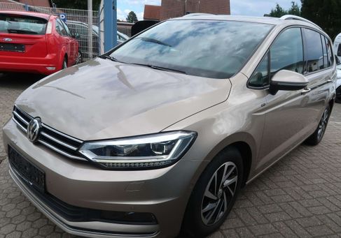 Volkswagen Touran, 2019 3