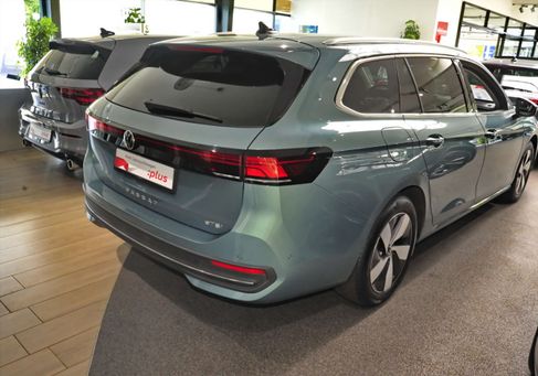 Volkswagen Passat Variant, 2025 3