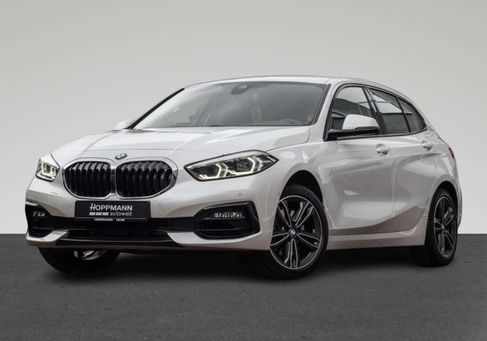 BMW 116, 2021