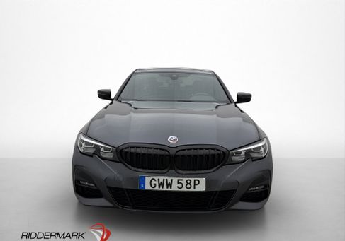 BMW 330, 2022