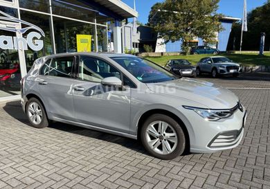 Volkswagen Golf, 2021