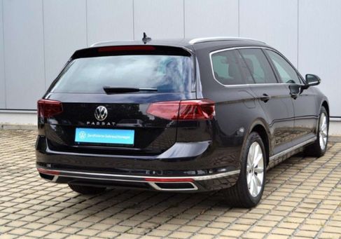 Volkswagen Passat Variant, 2023 3