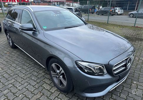 Mercedes-Benz E 220, 2019