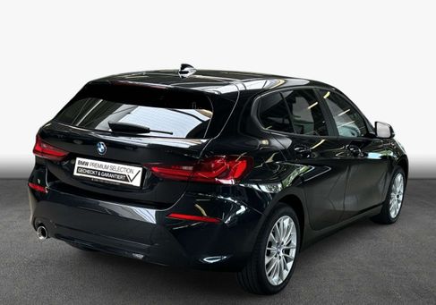 BMW 118, 2022