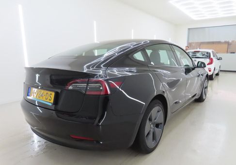 Tesla Model 3, 2021 3