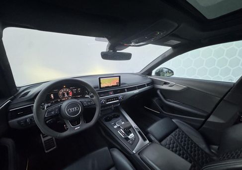 Audi RS4, 2018 2