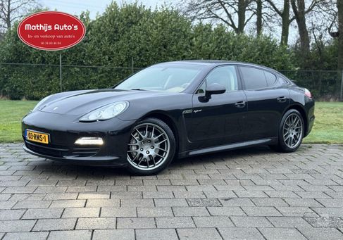 Porsche Panamera, 2011