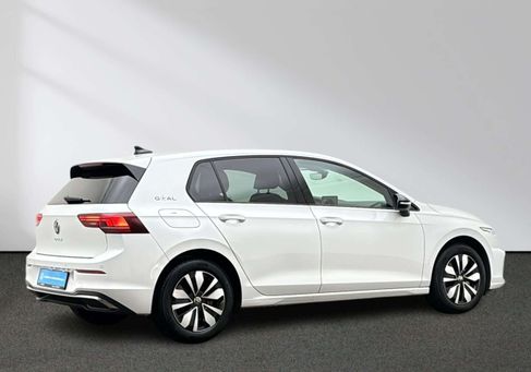 Volkswagen Golf, 2025