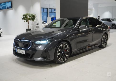 BMW 550, 2024