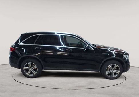 Mercedes-Benz GLC 300, 2022