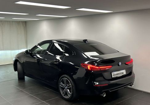 BMW 218, 2022
