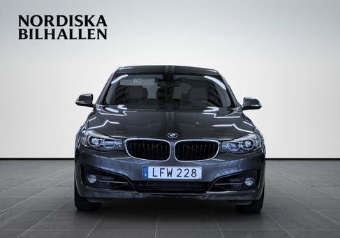 BMW 330 Gran Turismo, 2019