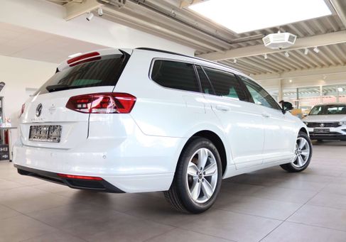 Volkswagen Passat Variant, 2022 3
