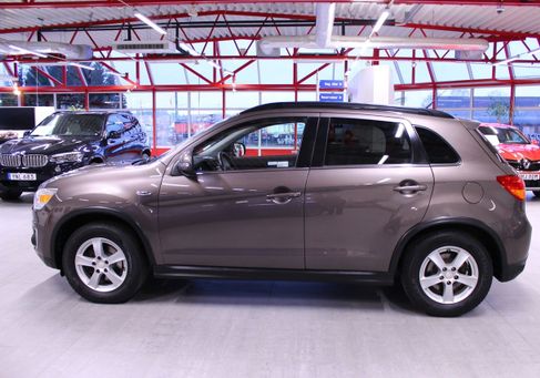 Mitsubishi ASX, 2016