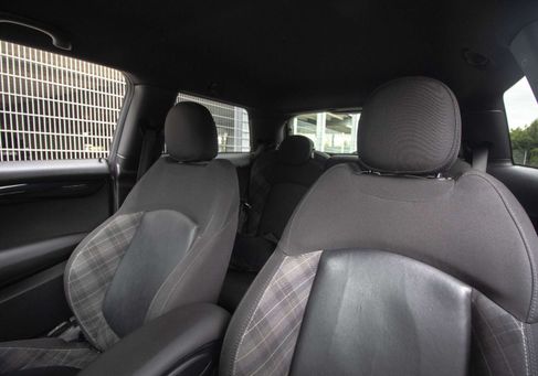MINI Cooper SD, 2019 3